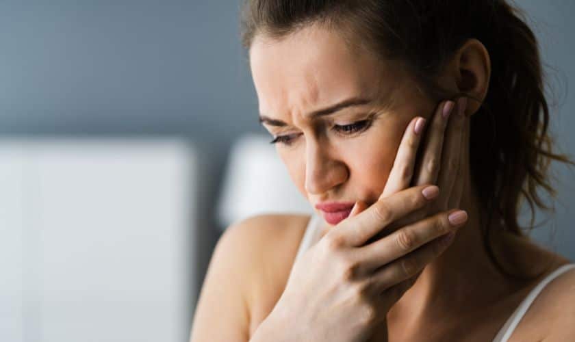 Take in a Dental Emergency | Pearl Dentistry Of Butler